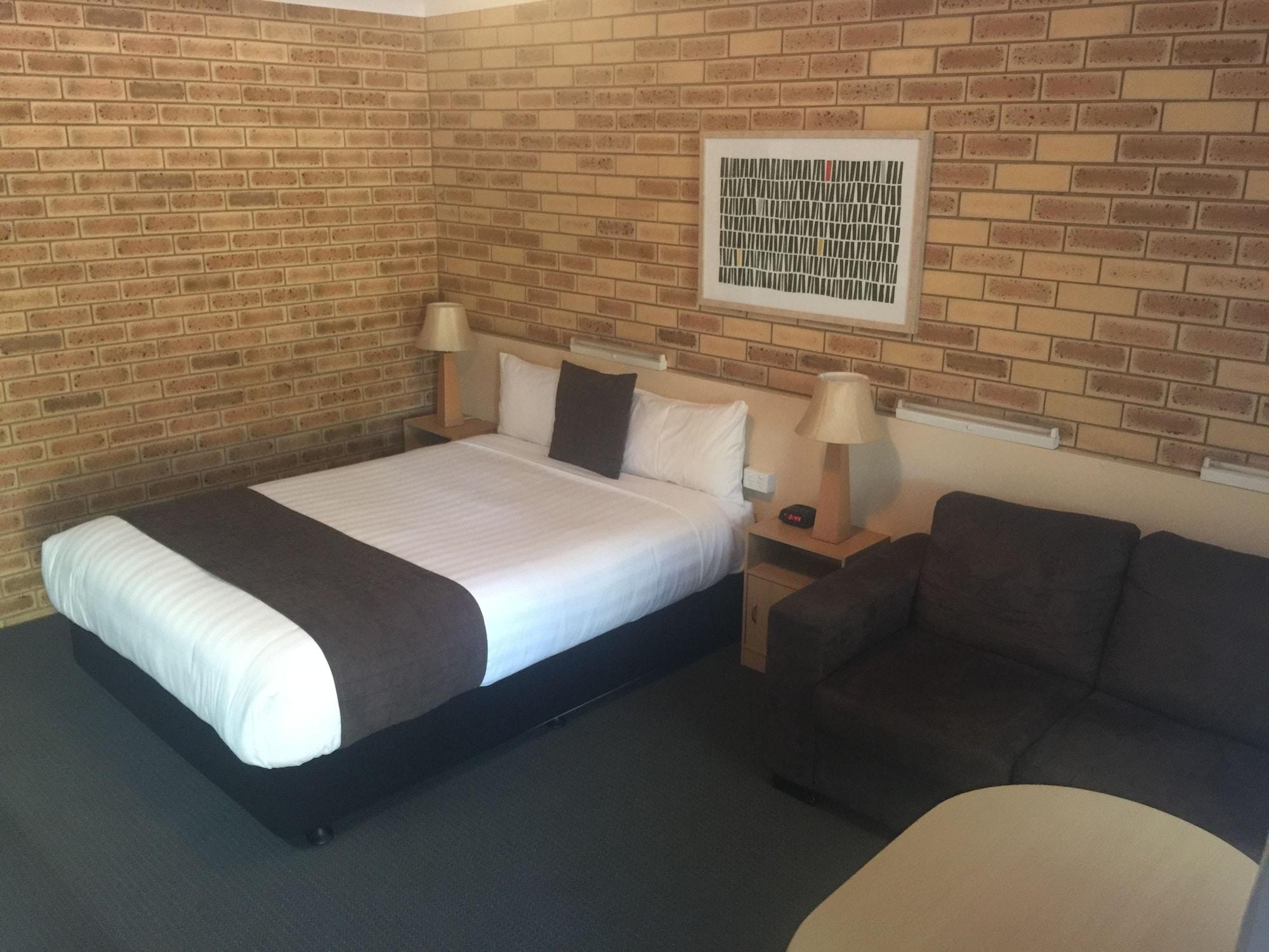 Blue Violet Motor Inn Toowoomba Exteriör bild