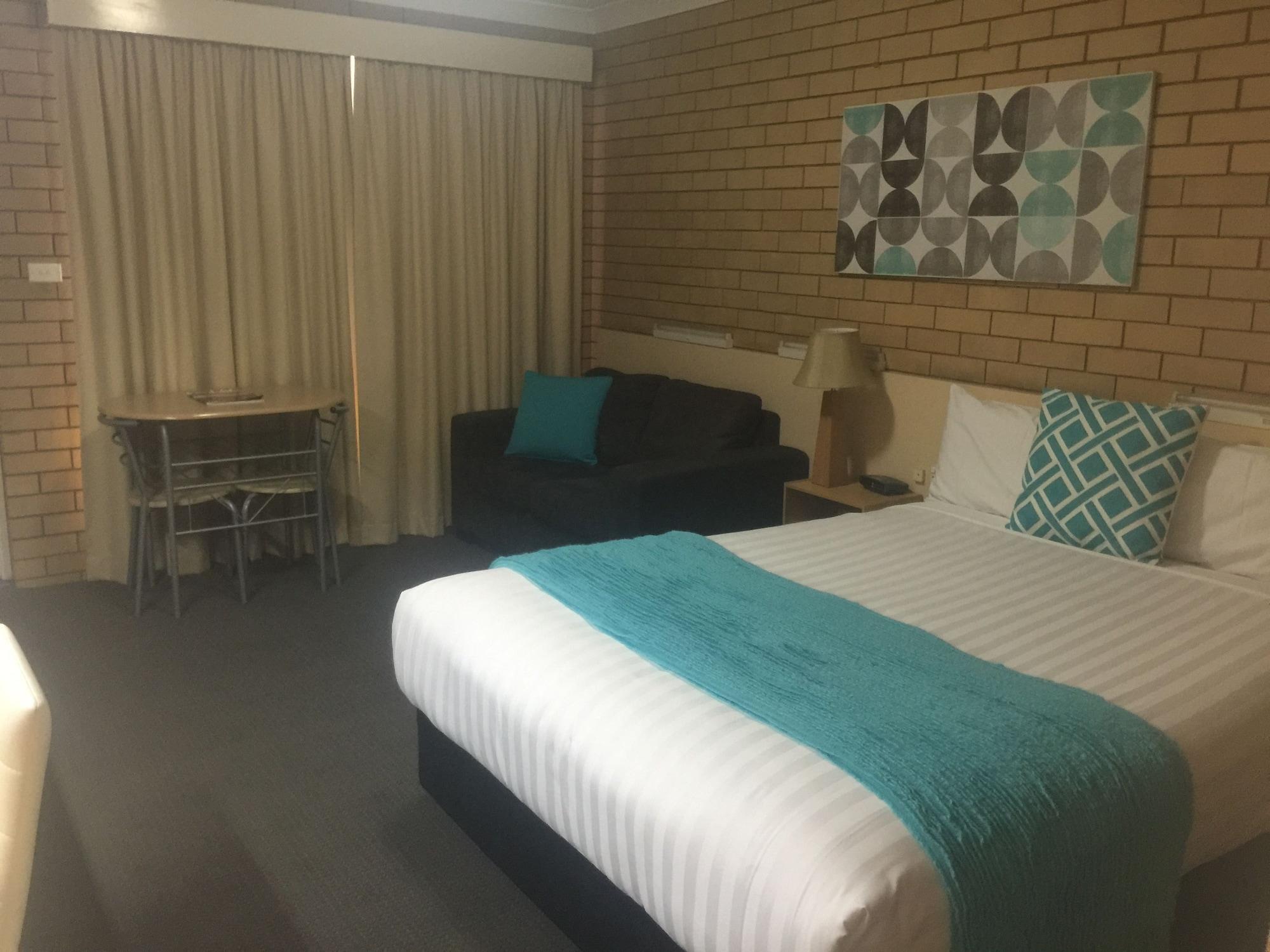 Blue Violet Motor Inn Toowoomba Exteriör bild